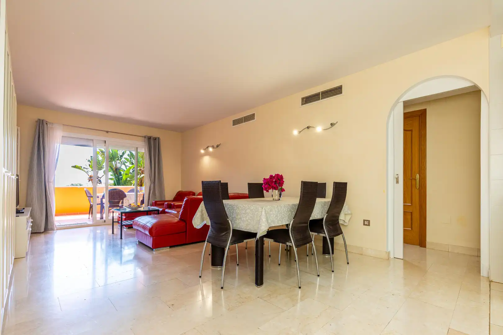 Comedor de Planta baja en venta en Mijas con Aire acondicionado, Jardín privado y Terraza