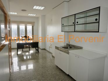 Local comercial de lloguer a El Vedat - Santa Apolonia