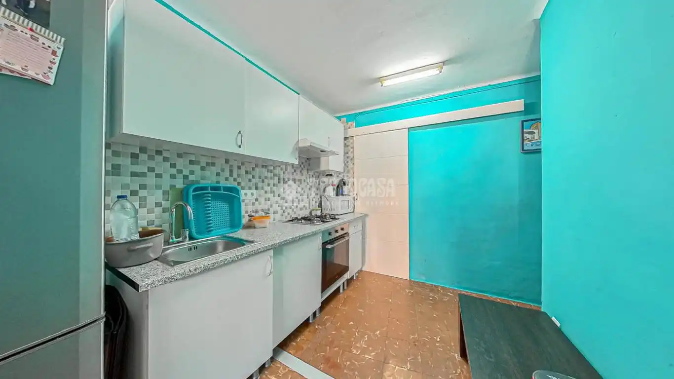 Kitchen of Flat for sale in Barcelona