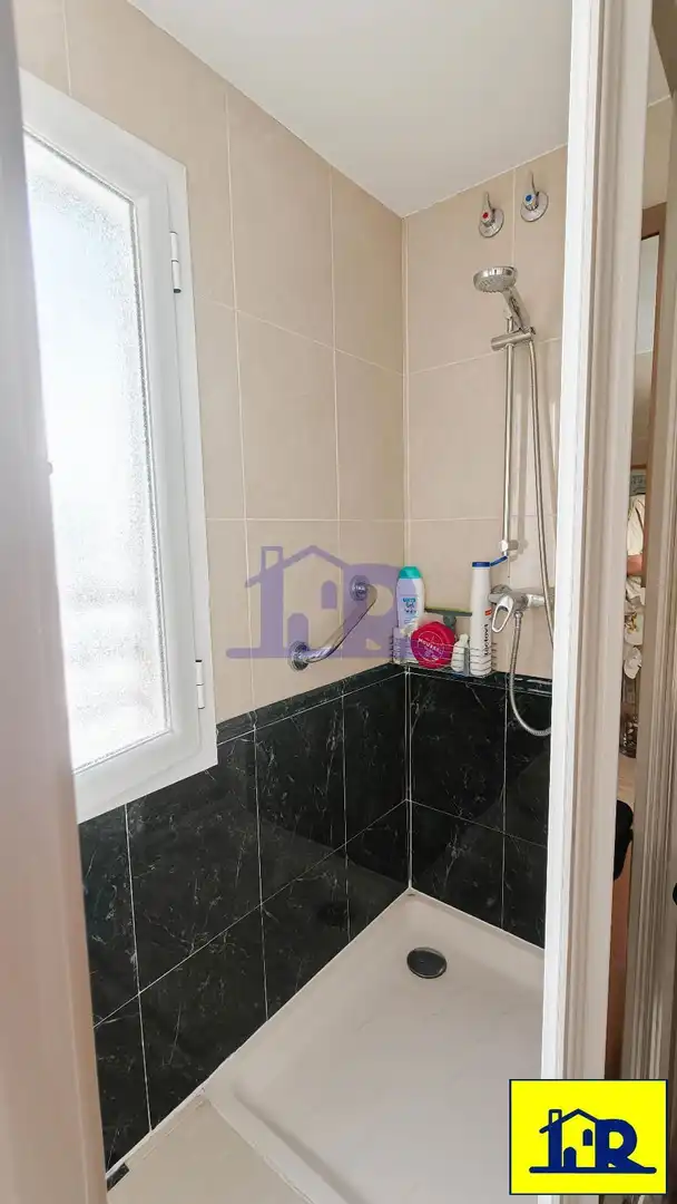 Bany de Àtic de lloguer en Cuenca amb Calefacció, Terrassa i Piscina