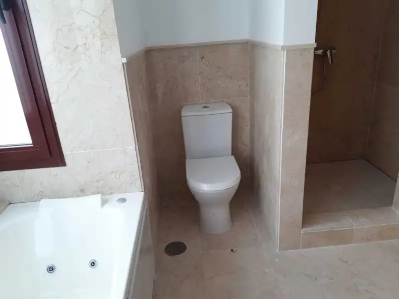 Bany de Apartament en venda en Cártama amb Jardí privat