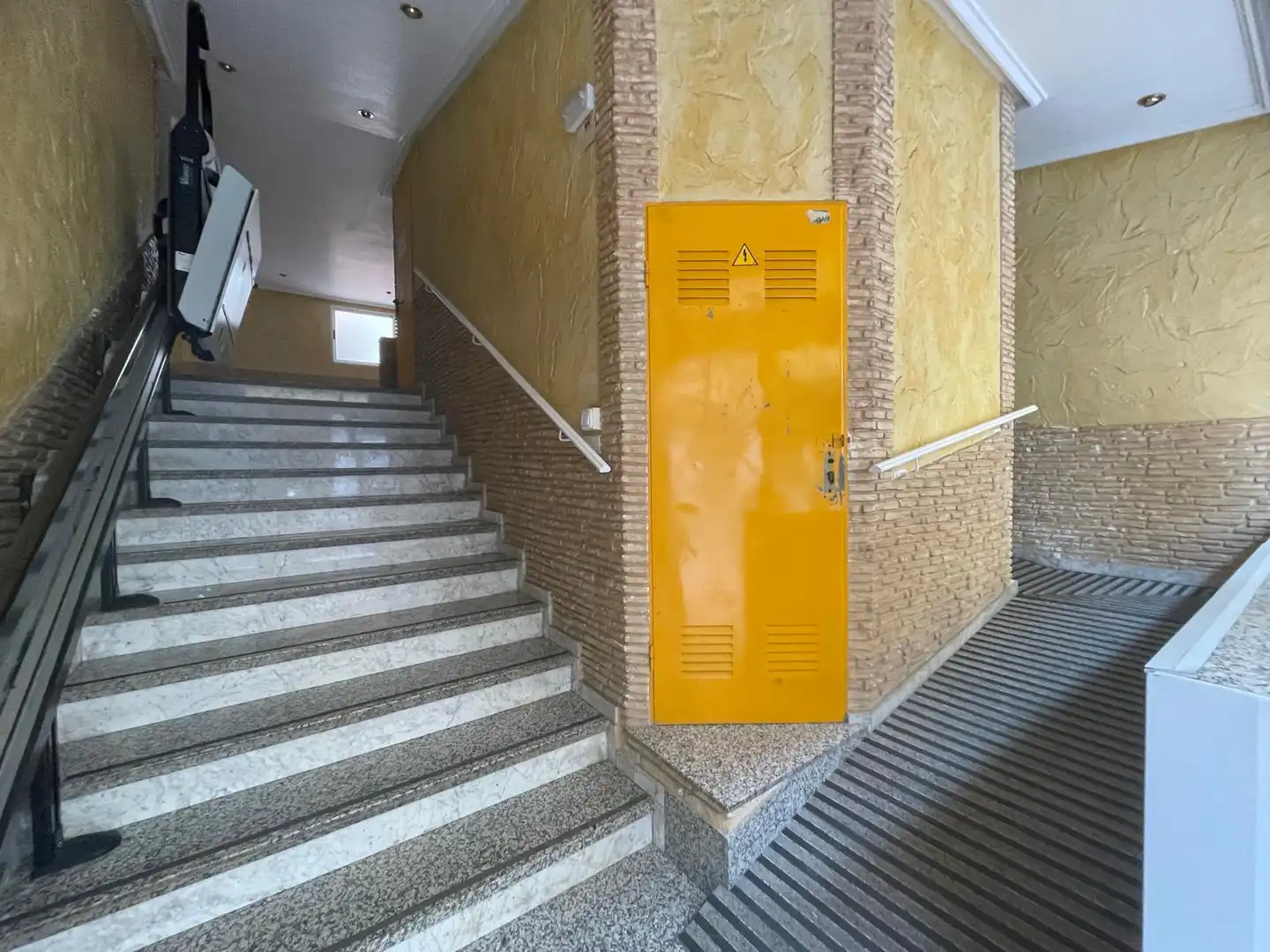 Wohnung zum Verkauf in Torrevieja mit Klimaanlage, Heizung und Terrasse