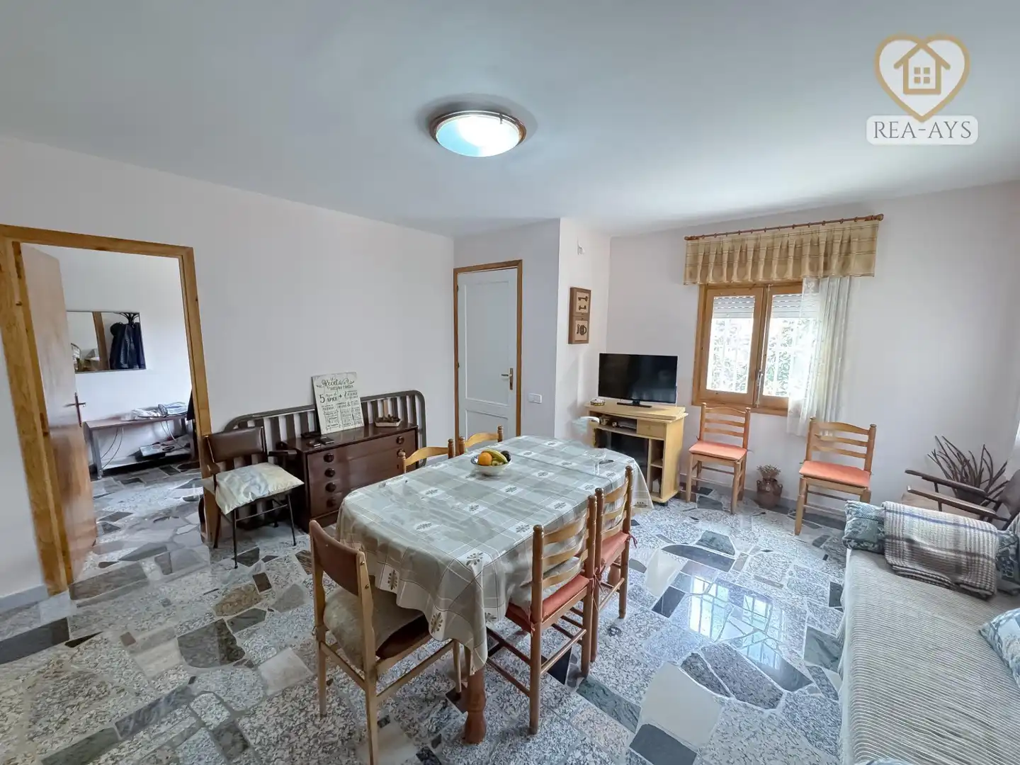 Sala de estar de Casa o chalet en venta en Vallirana con Calefacción, Jardín privado y Terraza