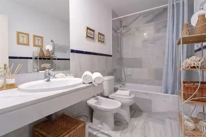 Apartament de lloguer a Calle 3, Guadalmina Alta