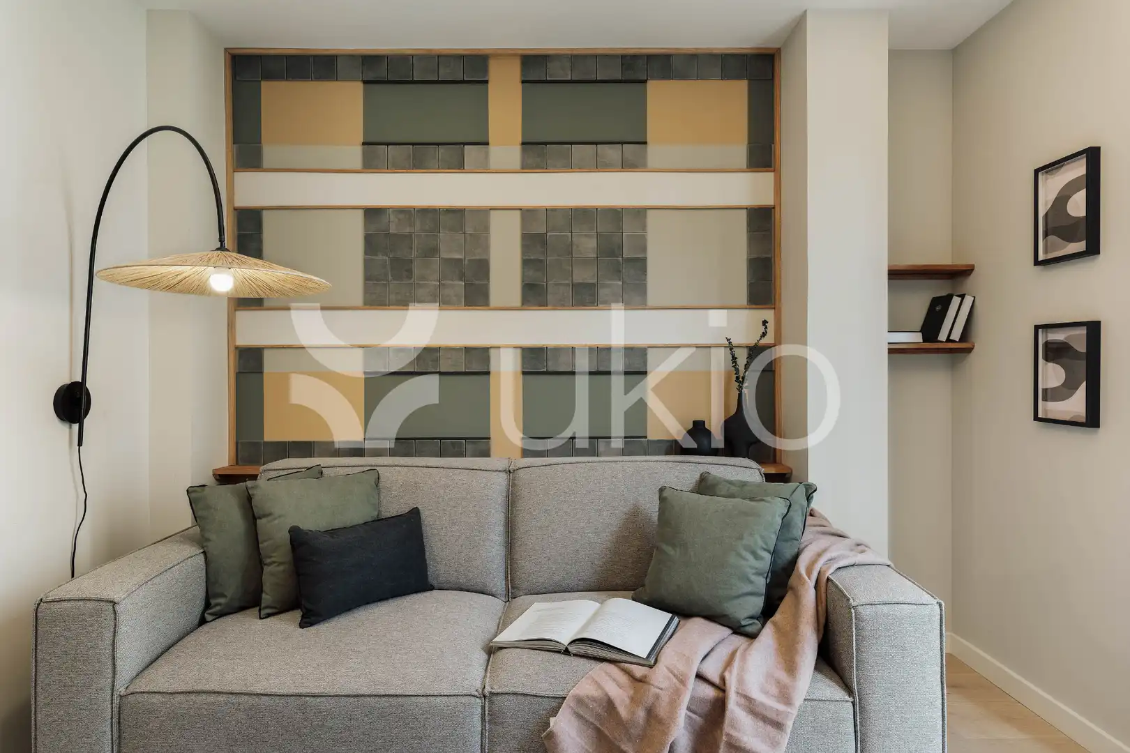 Apartamento con terraza en alquiler en Carrer del Portal Nou, imagen 7