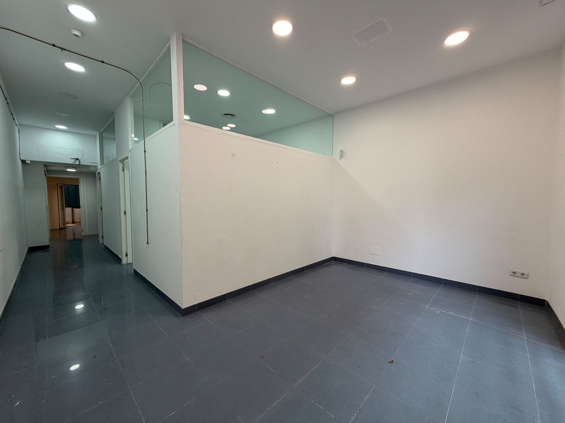 Planta baja en venta en  Barcelona Capital con Aire acondicionado, Trastero y Horno