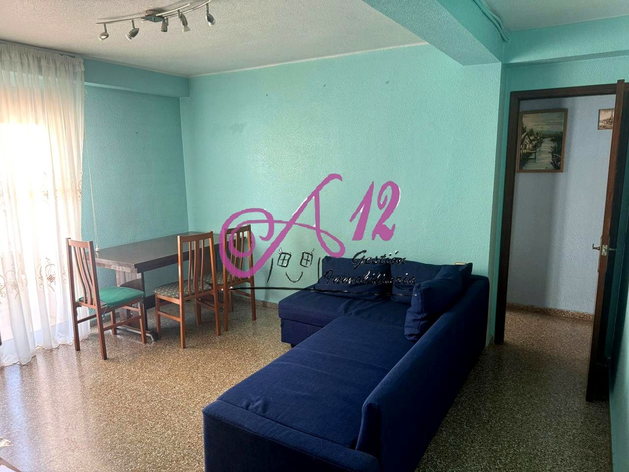 Sala d'estar de Pis de lloguer en  Valencia Capital amb Aire condicionat i Balcó