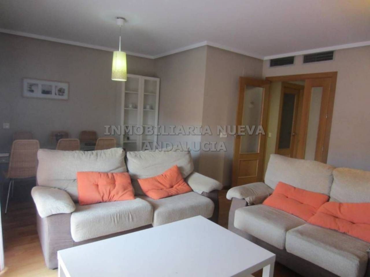 Sala d'estar de Pis de lloguer en  Almería Capital amb Aire condicionat, Terrassa i Moblat