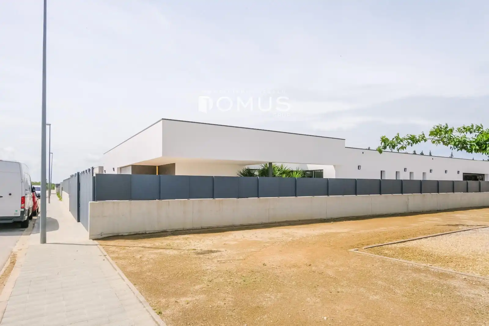 Vista exterior de Casa o xalet en venda en Sant Climent Sescebes amb Aire condicionat, Calefacció i Jardí privat