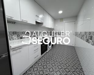 Cuina de Pis de lloguer en Alcorcón amb Calefacció i Terrassa