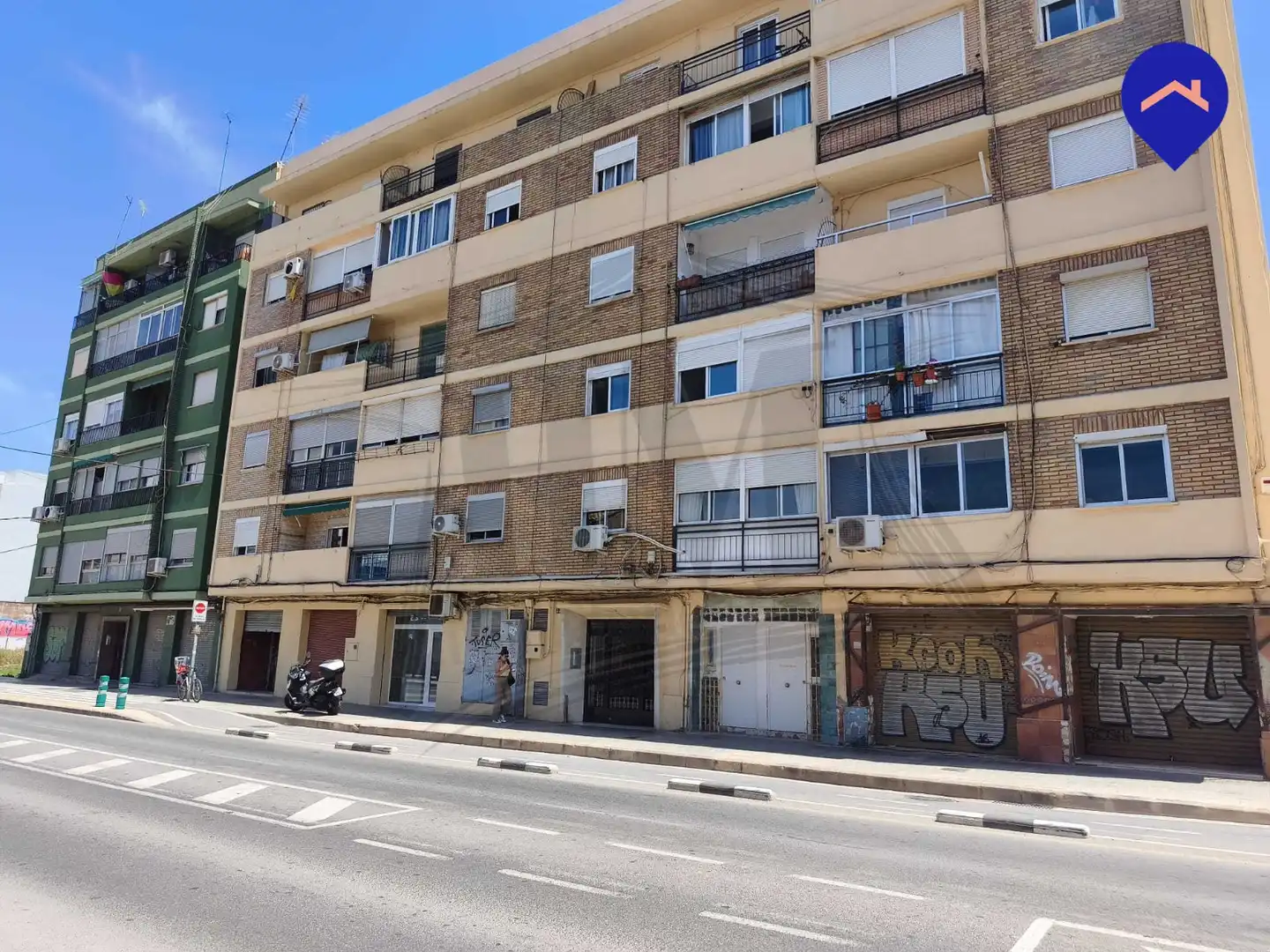 Außenansicht von Wohnung zum Verkauf in Valencia mit Heizung, Terrasse und Alarm