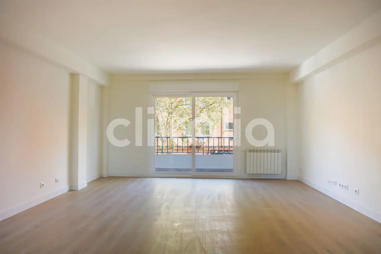 Sala de estar de Piso en venta en  Madrid Capital con Aire acondicionado, Calefacción y Terraza