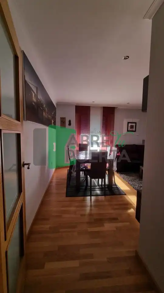 Wohnzimmer von Wohnung zur Miete in Allariz mit Heizung, Parkett und Möbliert
