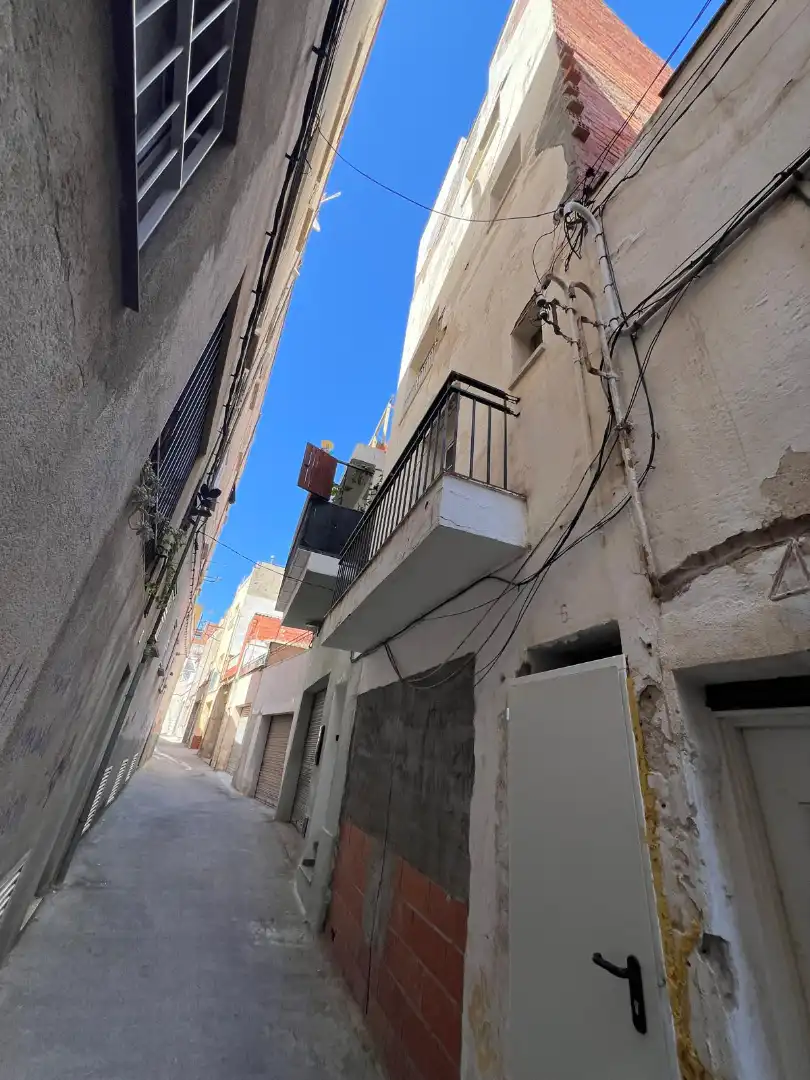Maison à vendre à Carrer de l'Escultor Clarà 6, imagen 2