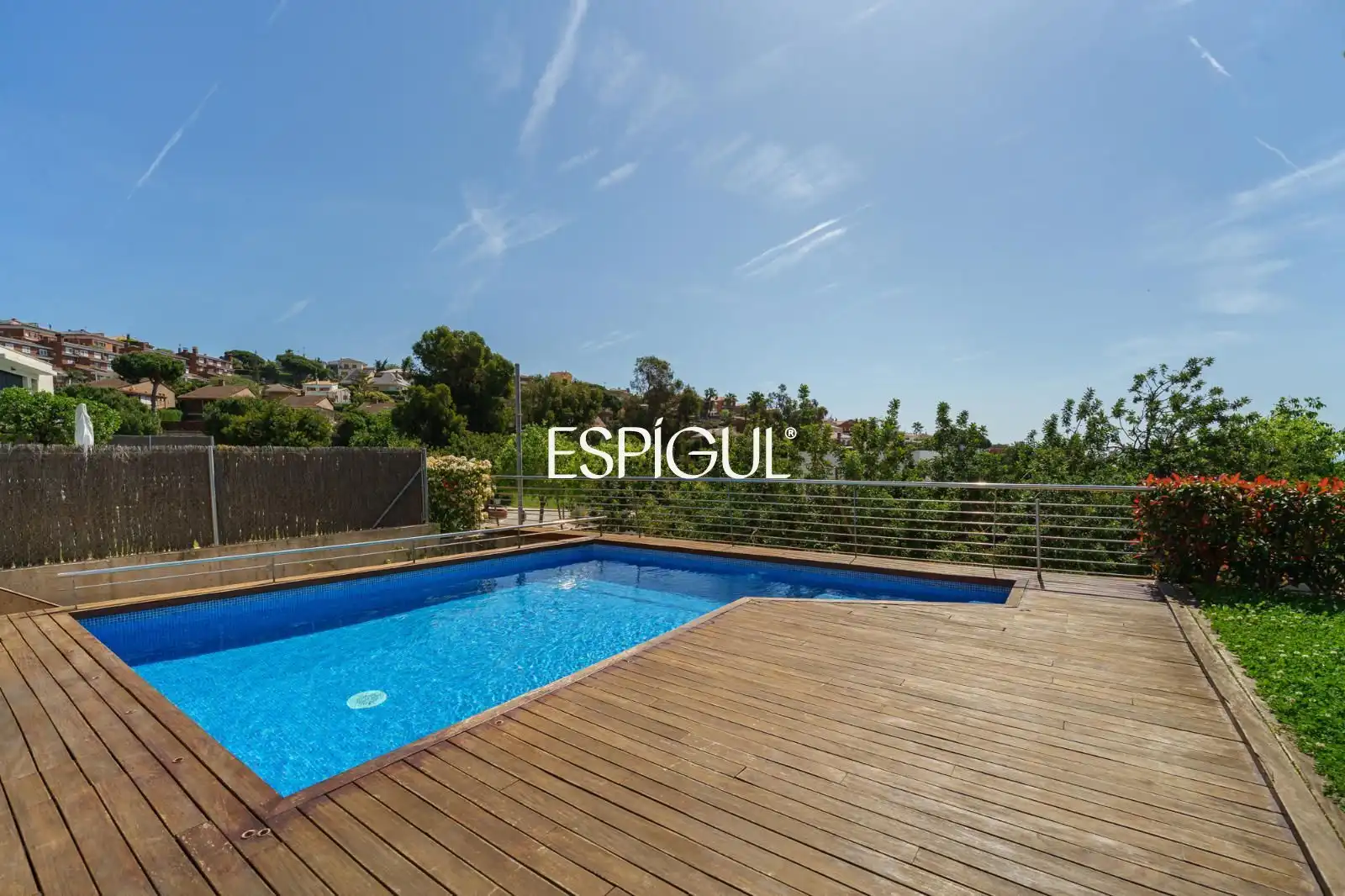 Piscina de Casa o xalet en venda en Alella amb Aire condicionat, Calefacció i Jardí privat