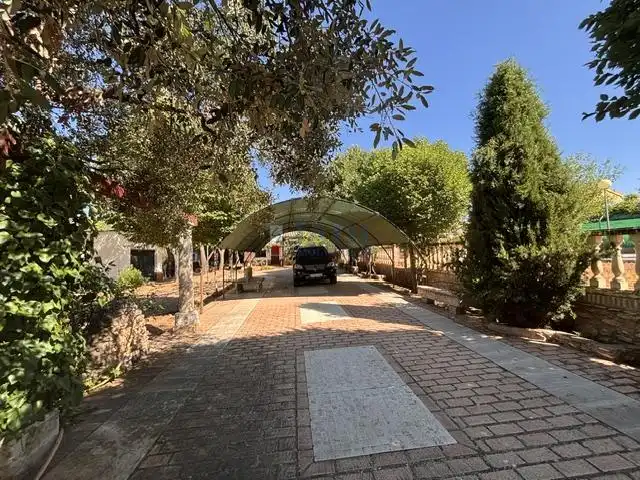 House with pool for sale in Valdepeñas, imagen 2
