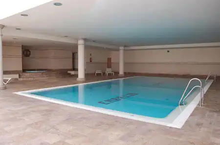 Piscina de Apartamento de alquiler en Marbella con Aire acondicionado, Terraza y Amueblado