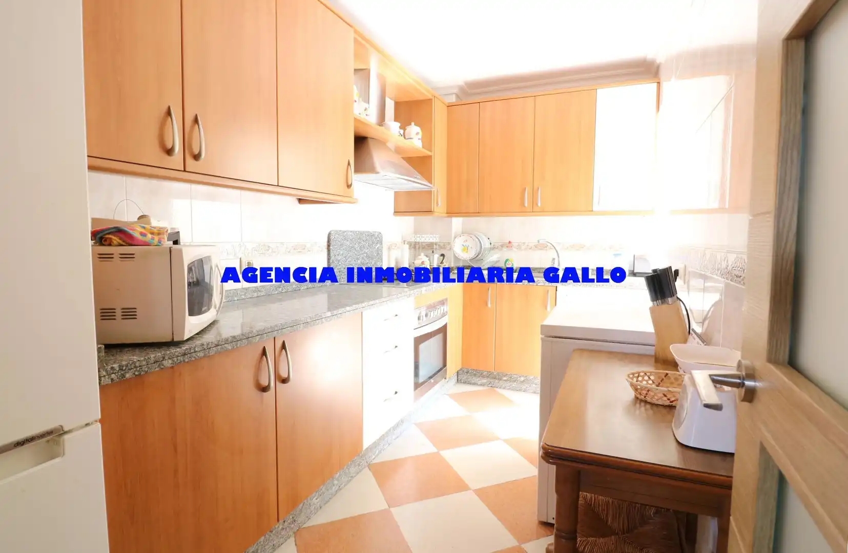 Kitchen of Flat for sale in Sevilla  with Air Conditioner
