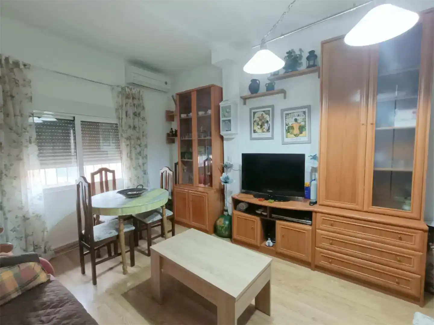 Sala d'estar de Pis en venda en Arenas de San Juan  amb Aire condicionat i Moblat
