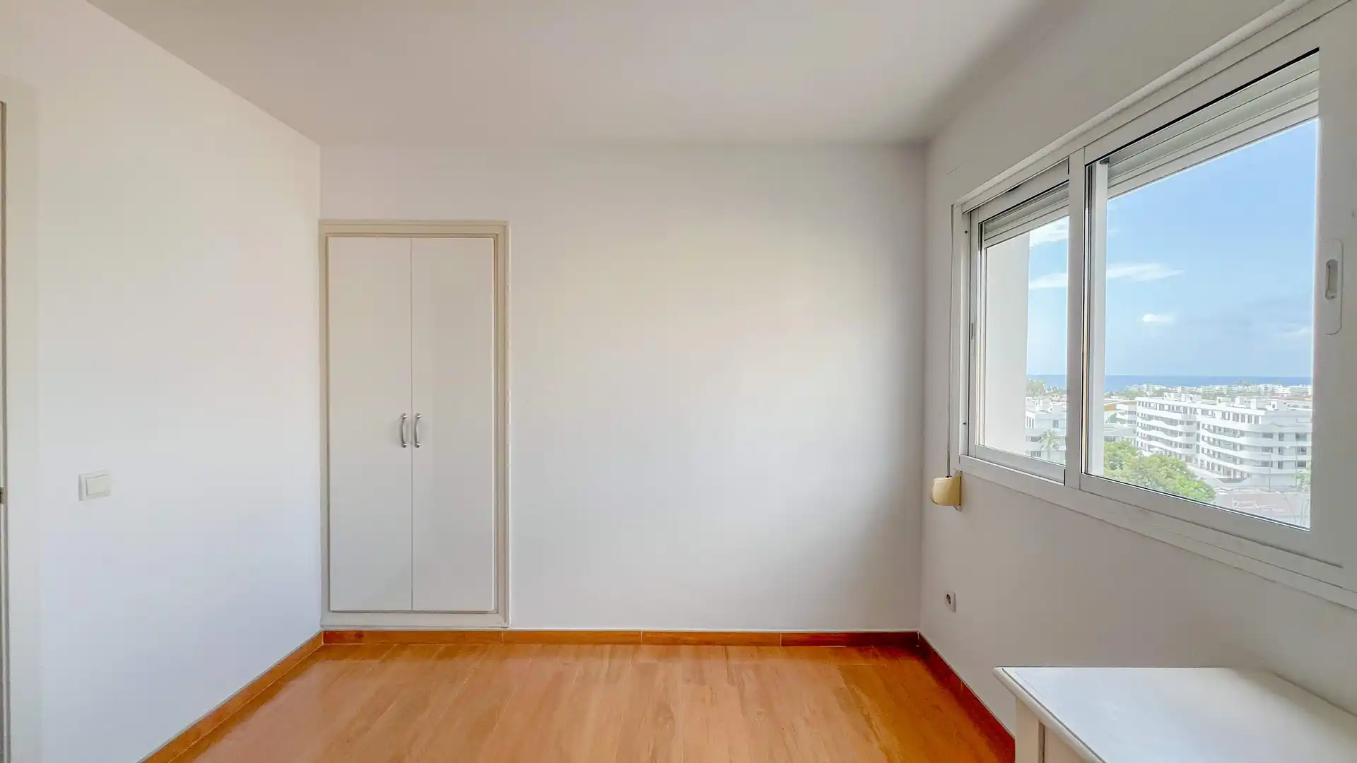 Dormitori de Apartament en venda en Marbella