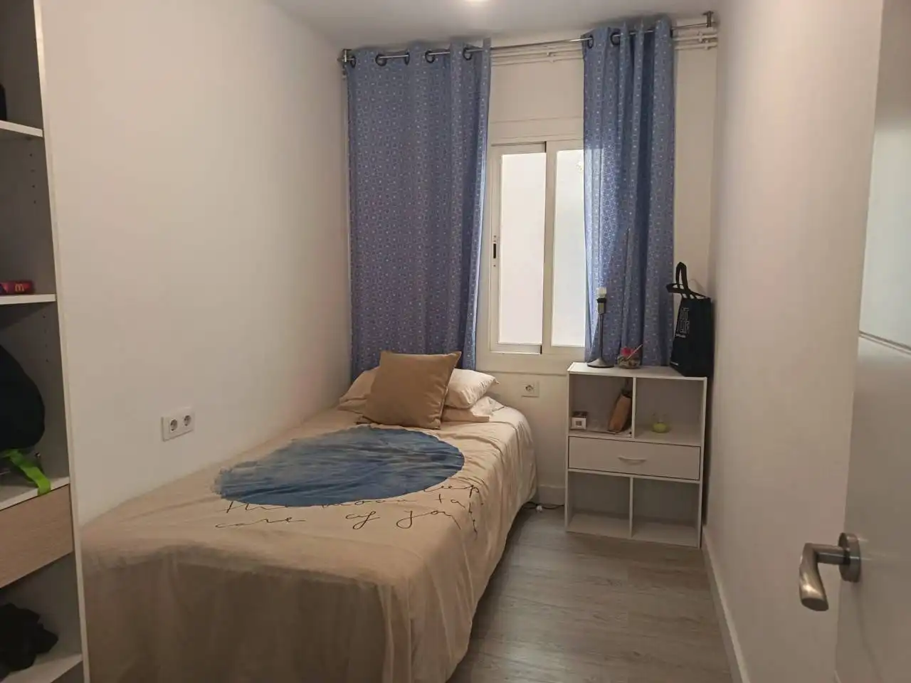 Schlafzimmer von Wohnung zum Verkauf in L'Hospitalet de Llobregat mit Heizung und Balkon