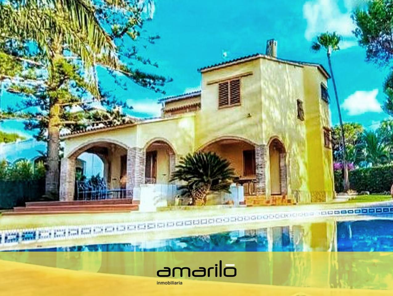 Exterior view of House or chalet for sale in Dénia  with Air Conditioner, Heating and Private garden