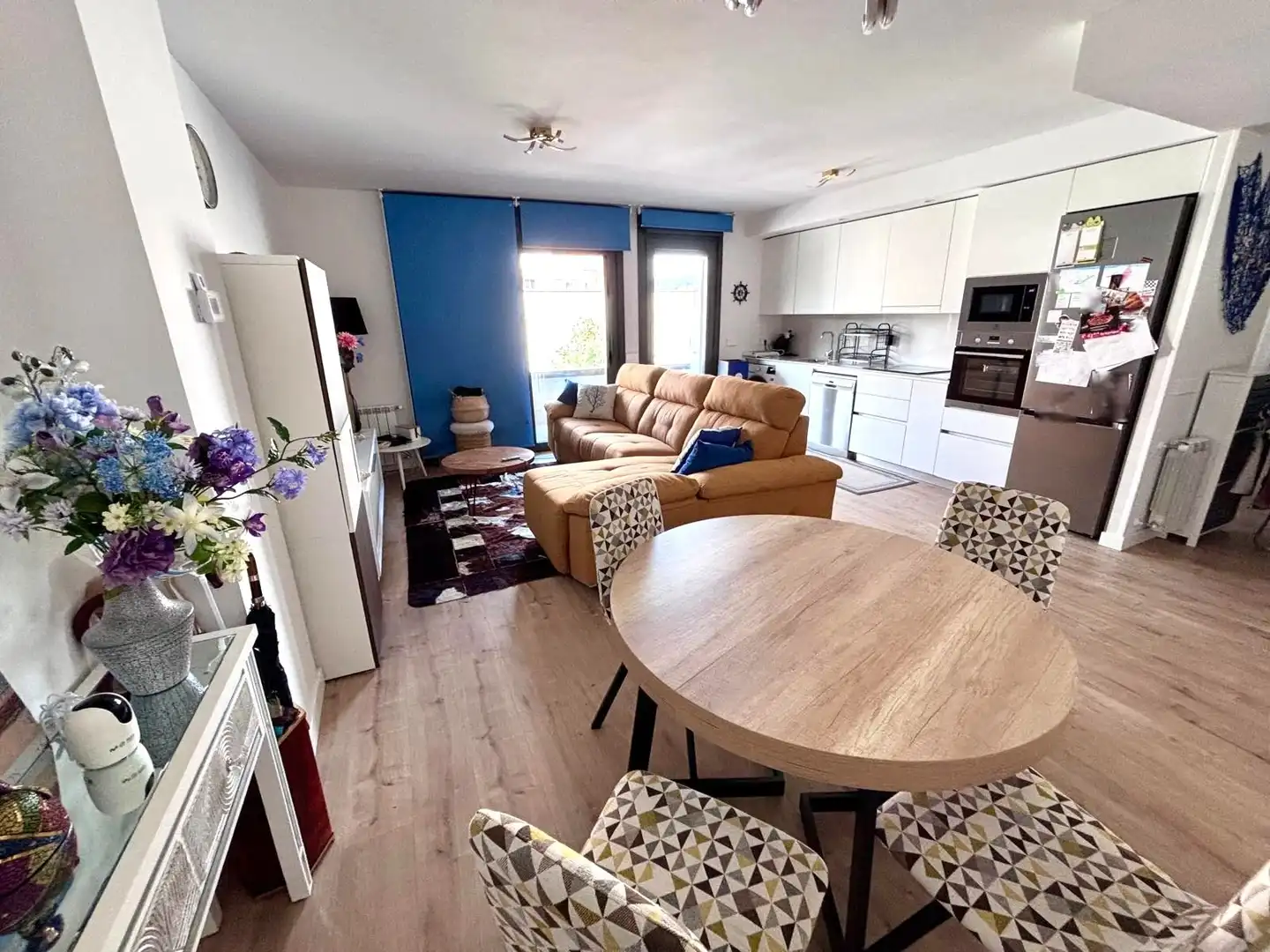 Living room of Flat for sale in Gijón   with Heating, Private garden and Parquet flooring