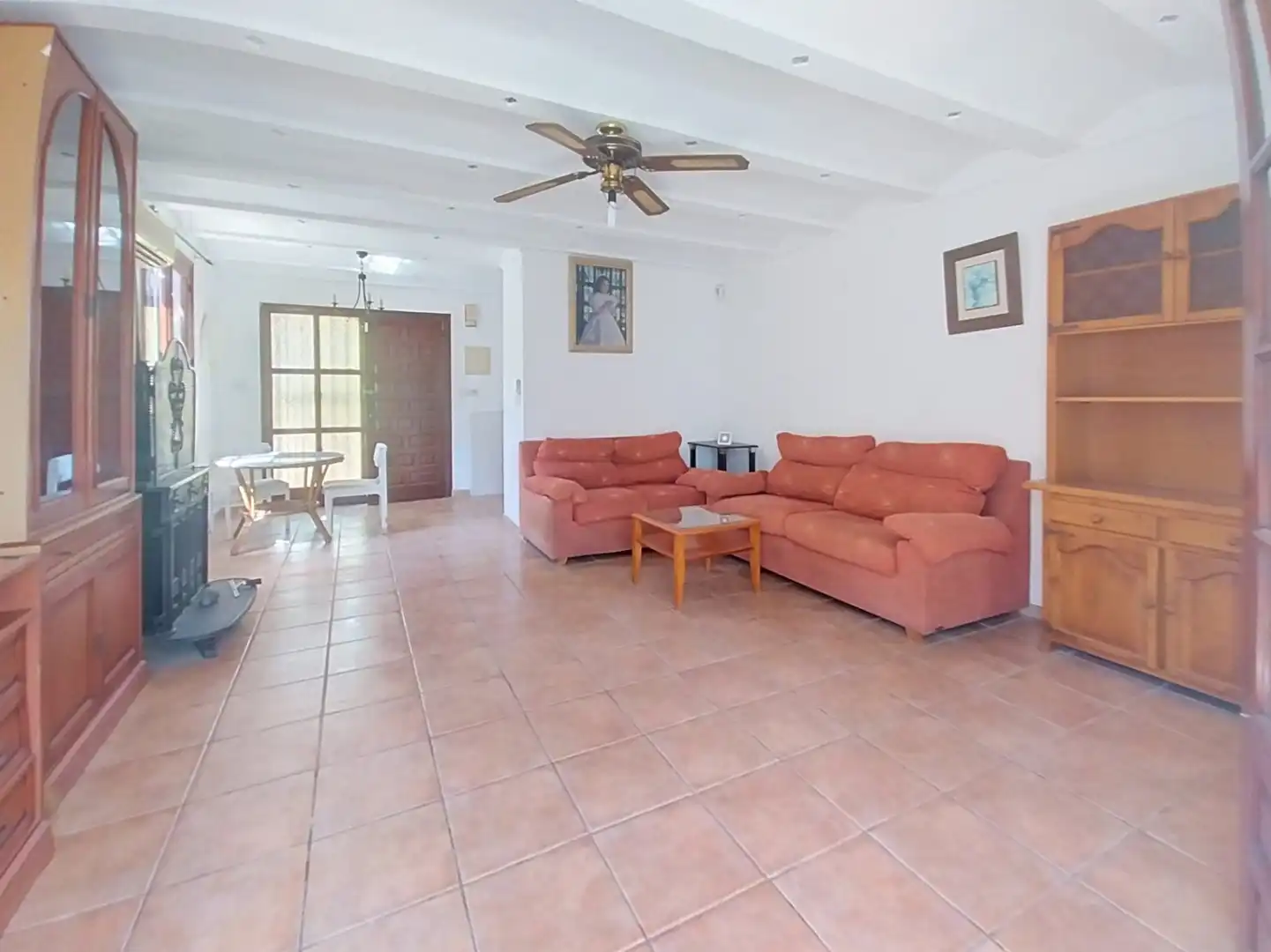 Sala d'estar de Casa o xalet en venda en L'Alfàs del Pi amb Aire condicionat, Jardí privat i Terrassa