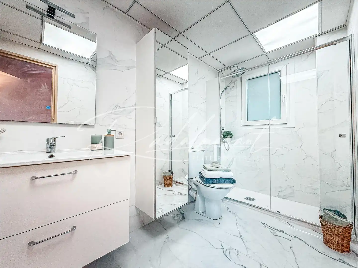 Baño de Piso en venta en Reus con Aire acondicionado, Calefacción y Terraza