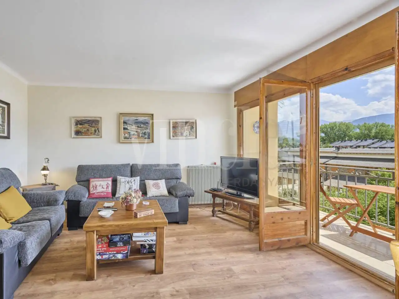 Living room of Apartments for sale in Llívia  with Heating, Parquet flooring and Terrace