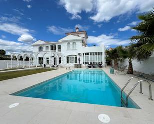 Swimming pool of House or chalet for sale in La Línea de la Concepción  with Air Conditioner, Private garden and Terrace