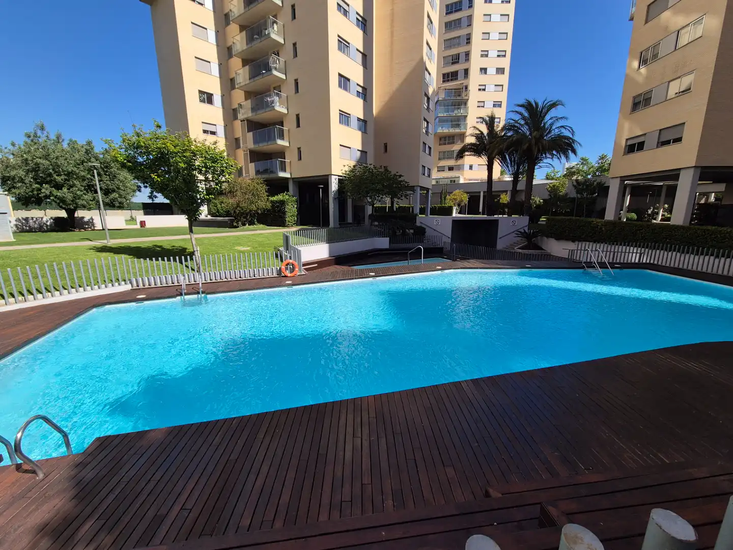 Piscina de Piso en venta en Valencia con Aire acondicionado, Terraza y Trastero