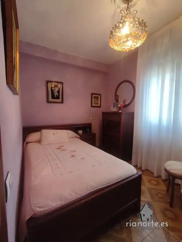 Bedroom of Flat for sale in Langreo  with Heating, Storage room and Furnished