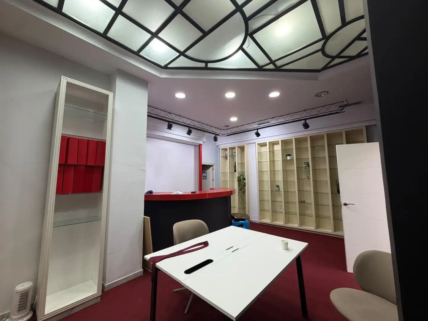 Local comercial en alquiler en Núcleo urbano, imagen 4