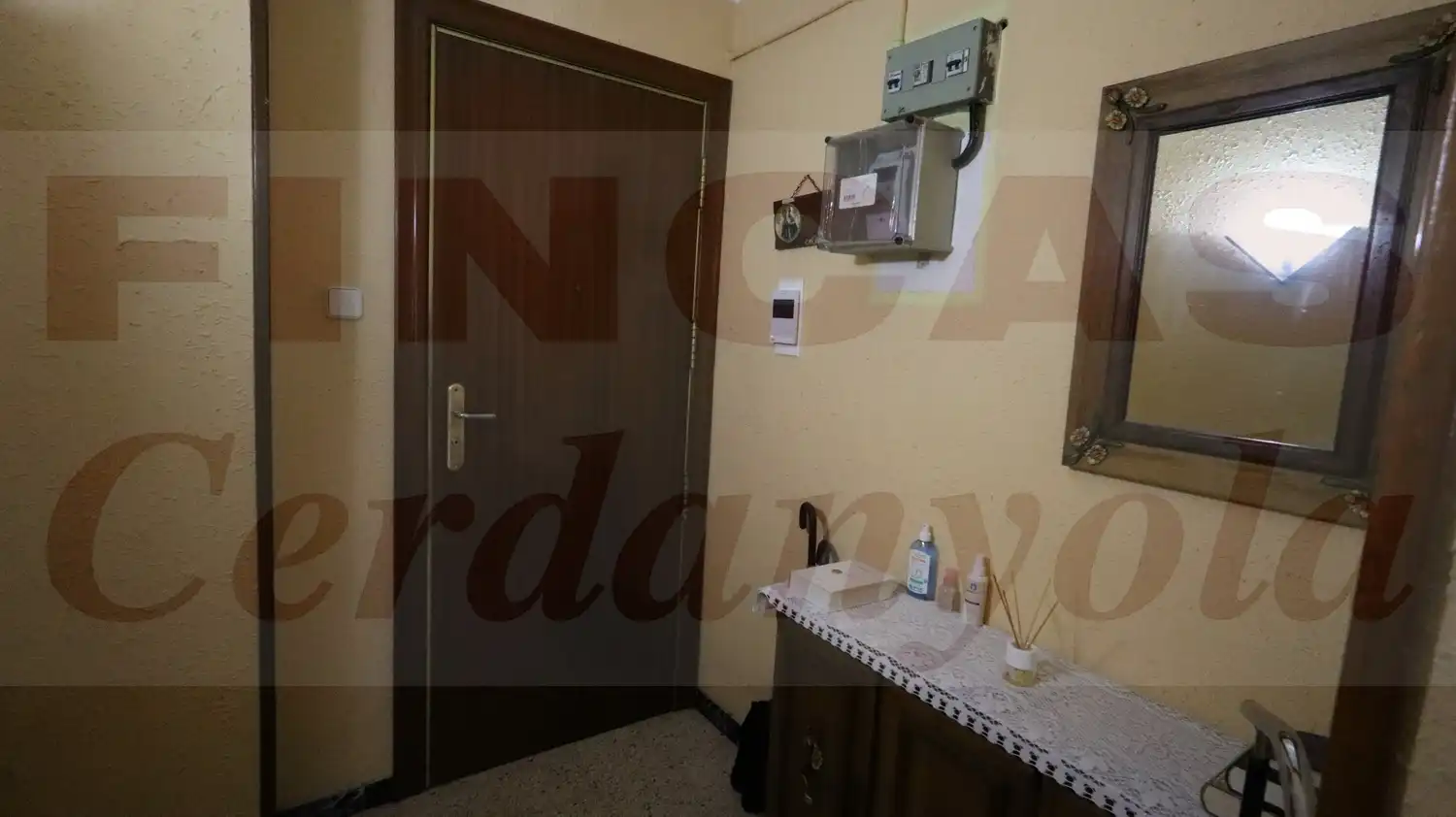 Dormitori de Pis en venda en Cerdanyola del Vallès amb Calefacció i Balcó