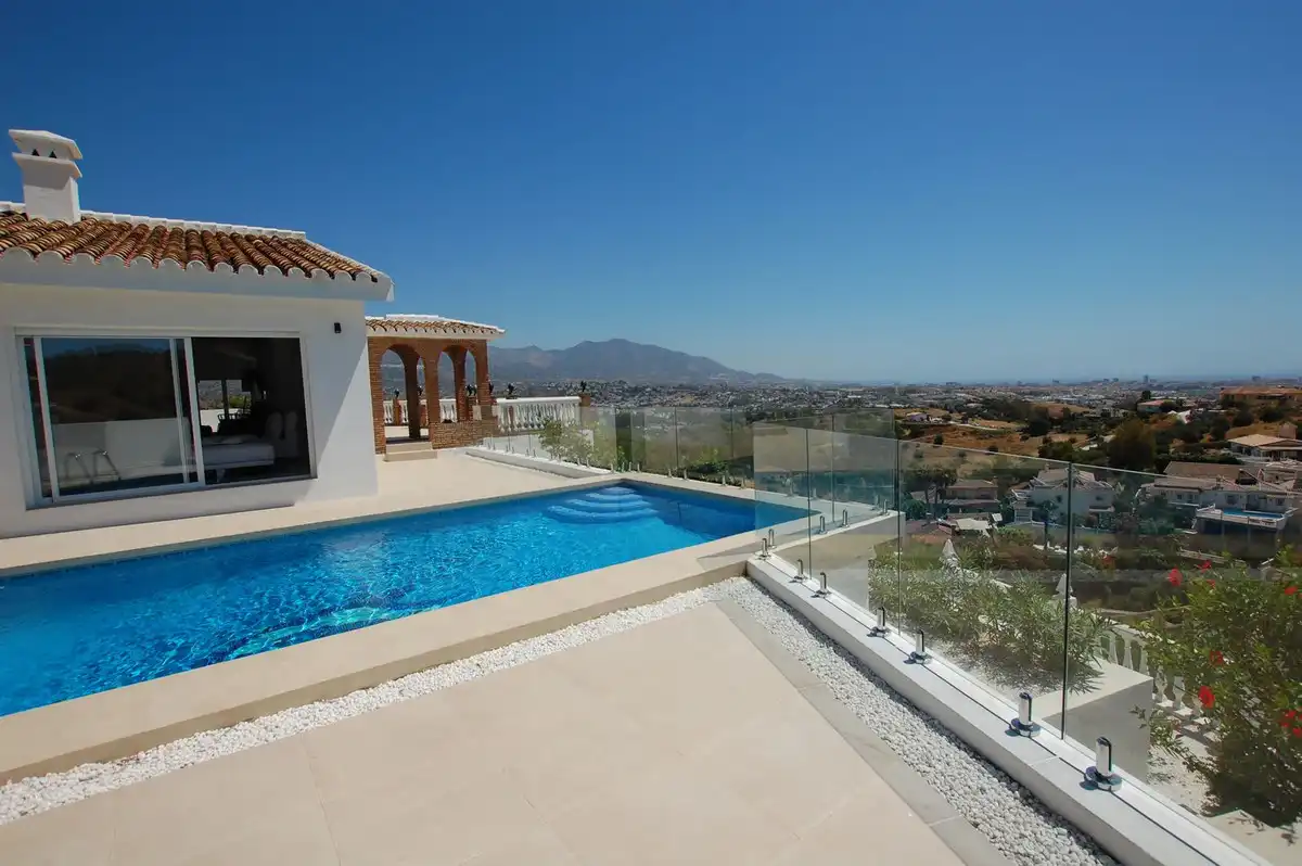 Villa con piscina in vendita a Hipódromo - Cerrado del Águila, imagen 3