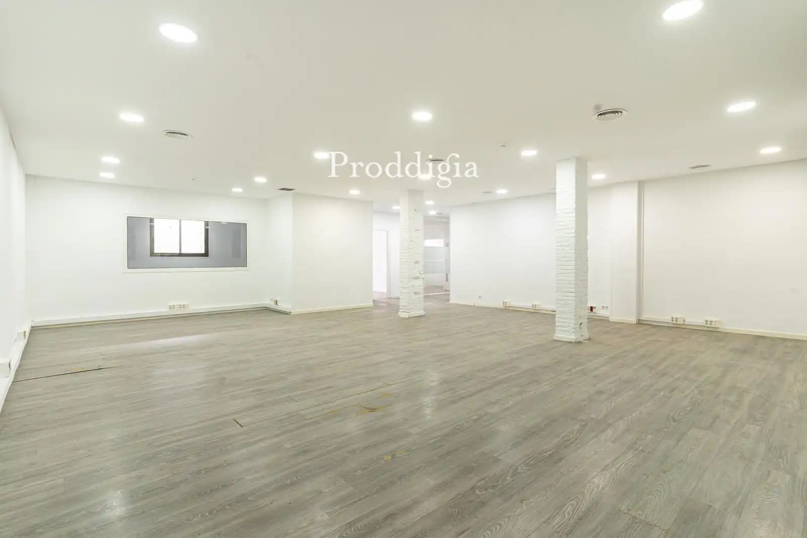 Büro zum Verkauf in  Barcelona Capital mit Klimaanlage