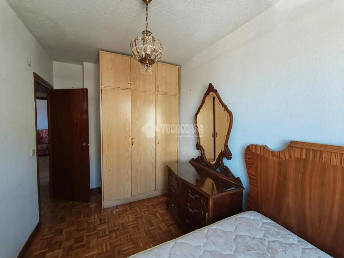 Habitación de Piso en venta en Madrid con Calefacción y Terraza