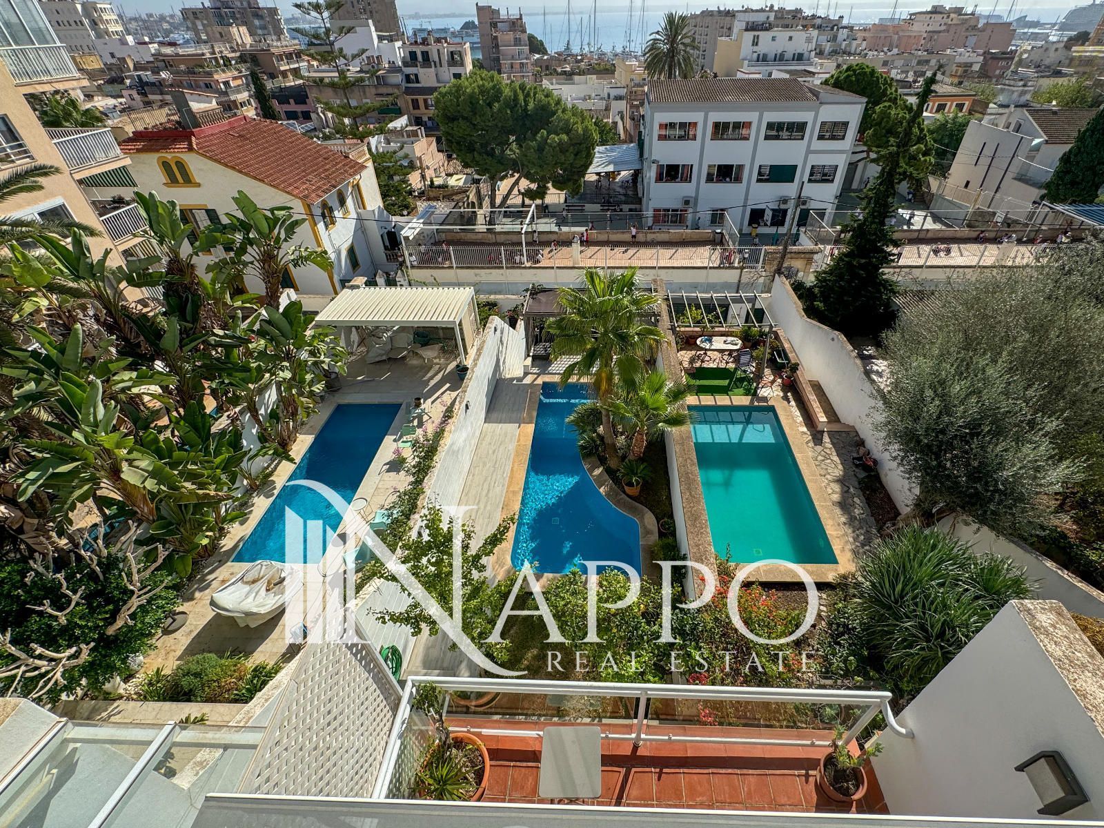 Exterior view of Single-family semi-detached for sale in  Palma de Mallorca  with Air Conditioner, Heating and Private garden
