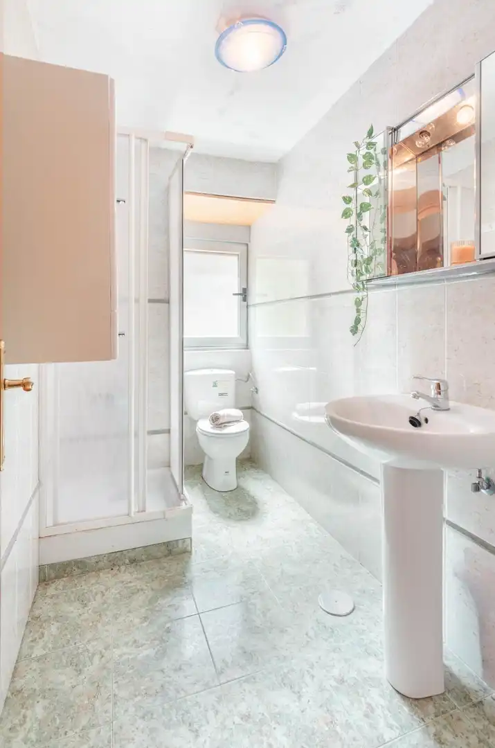 Baño de Casa o chalet en venta en Somiedo con Jardín privado, Trastero y Amueblado