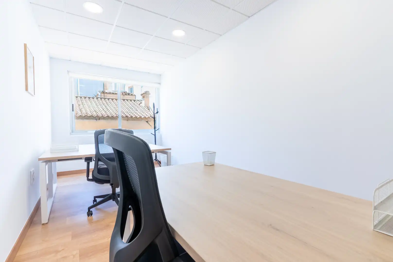 Büro zur Miete in Málaga mit Klimaanlage, Heizung und Möbliert