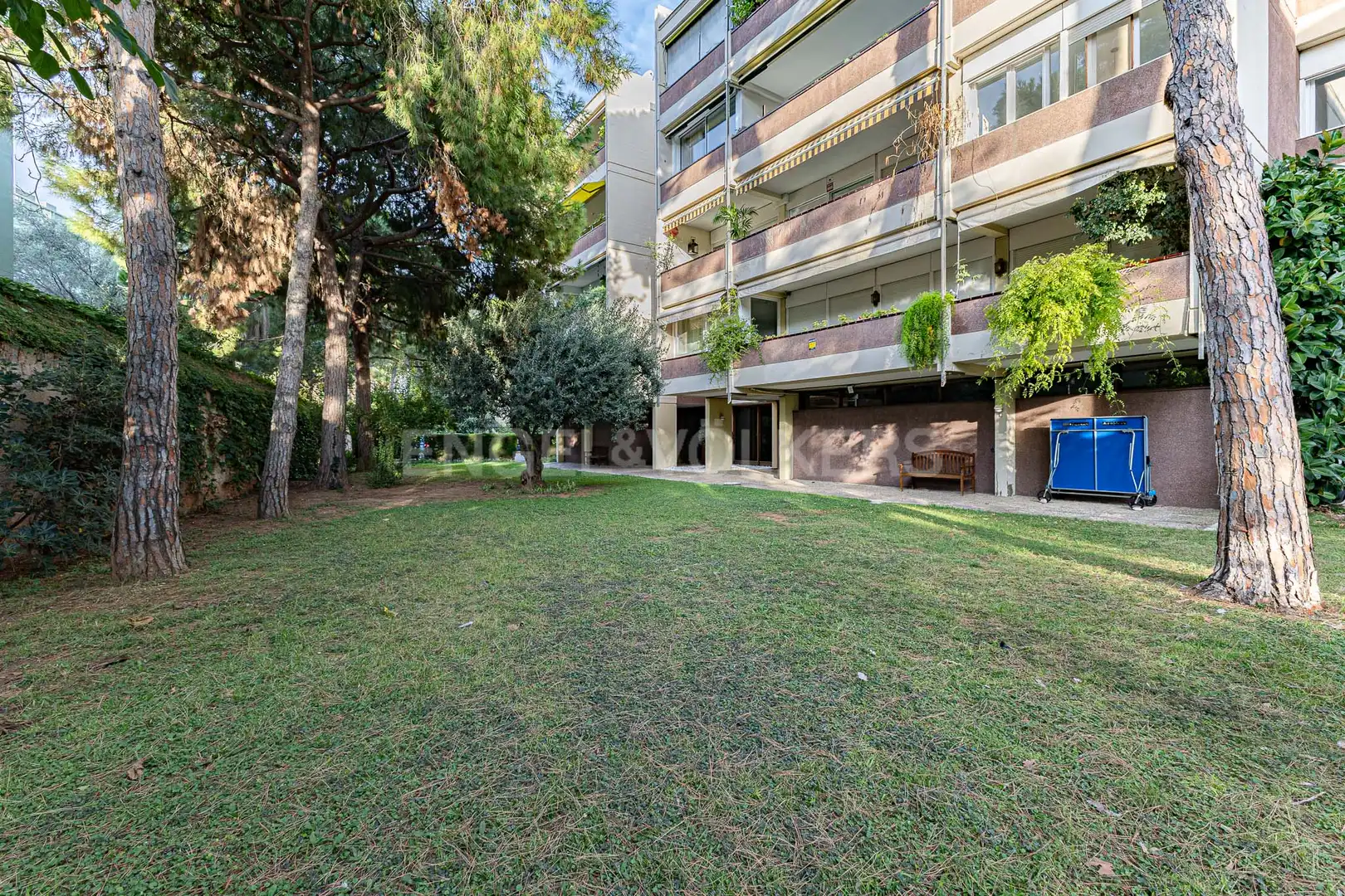 Vista exterior de Piso en venta en Barcelona con Aire acondicionado, Calefacción y Parquet