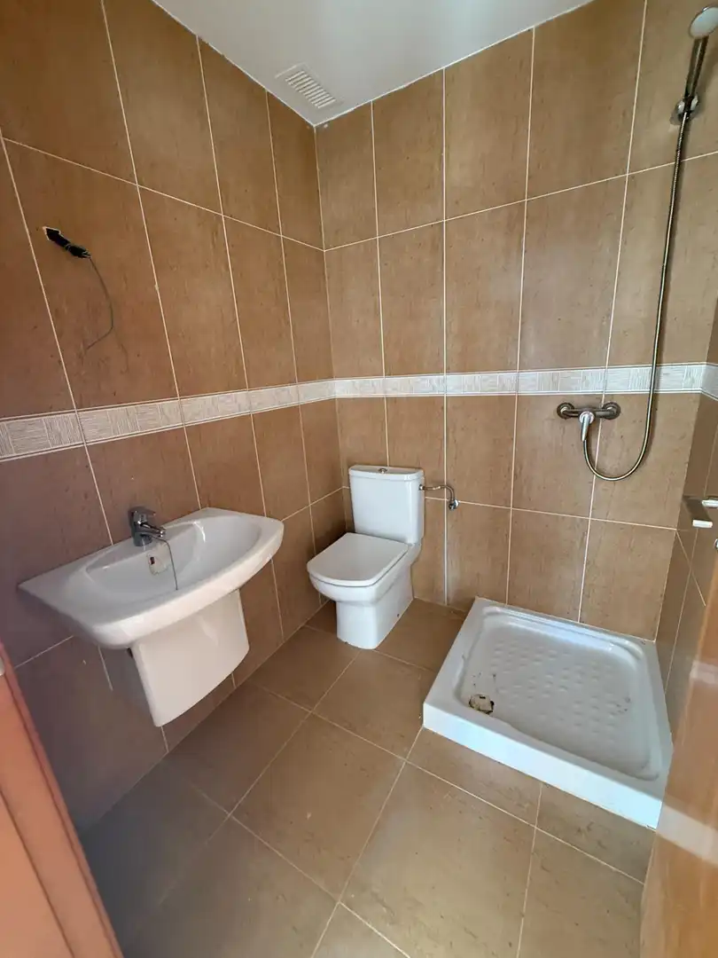 Bany de Apartament en venda en Águilas amb Terrassa i Piscina comunitària