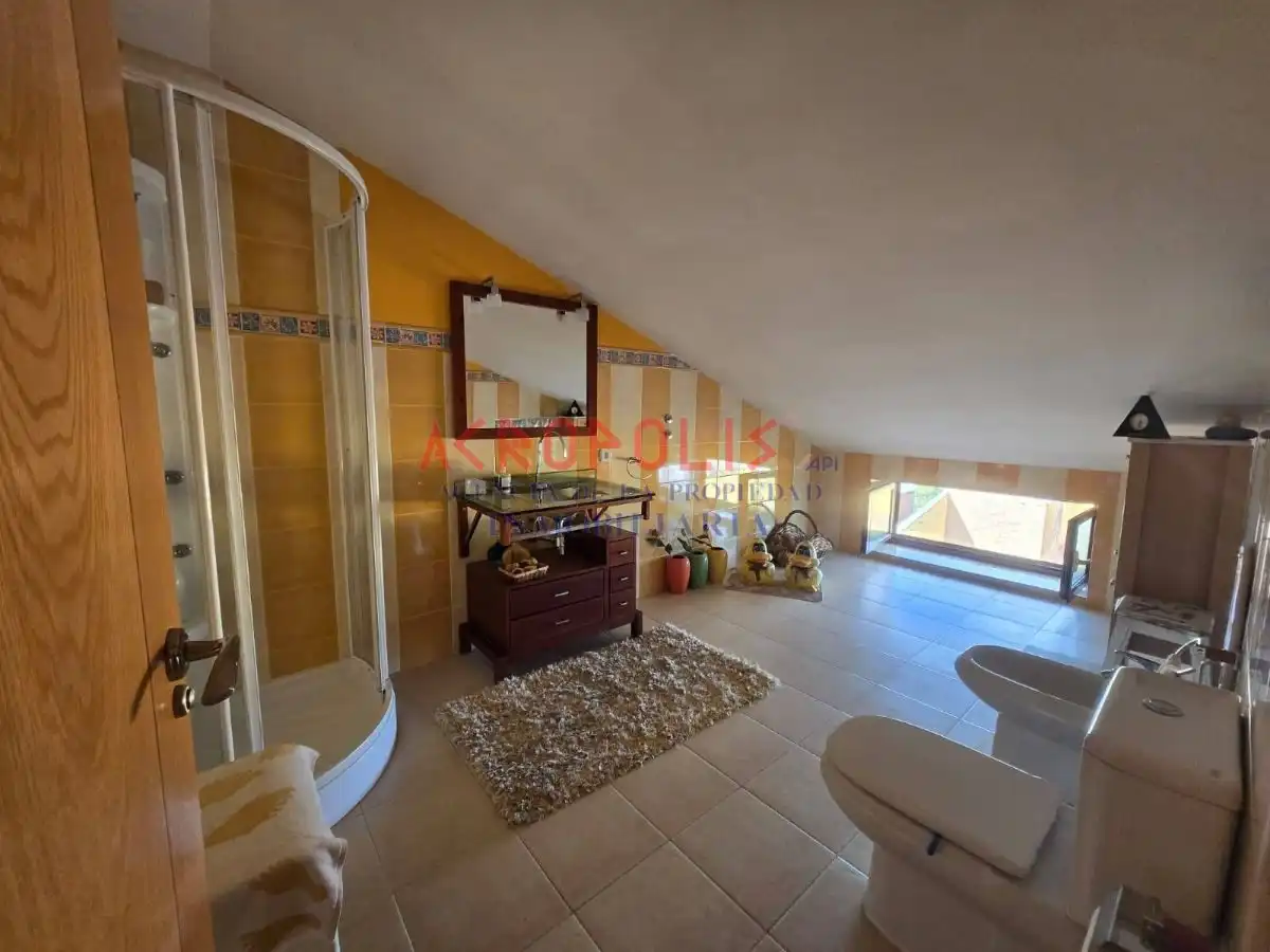 Bedroom of Houses for sale in Onzonilla  with Heating, Terrace and Storage room
