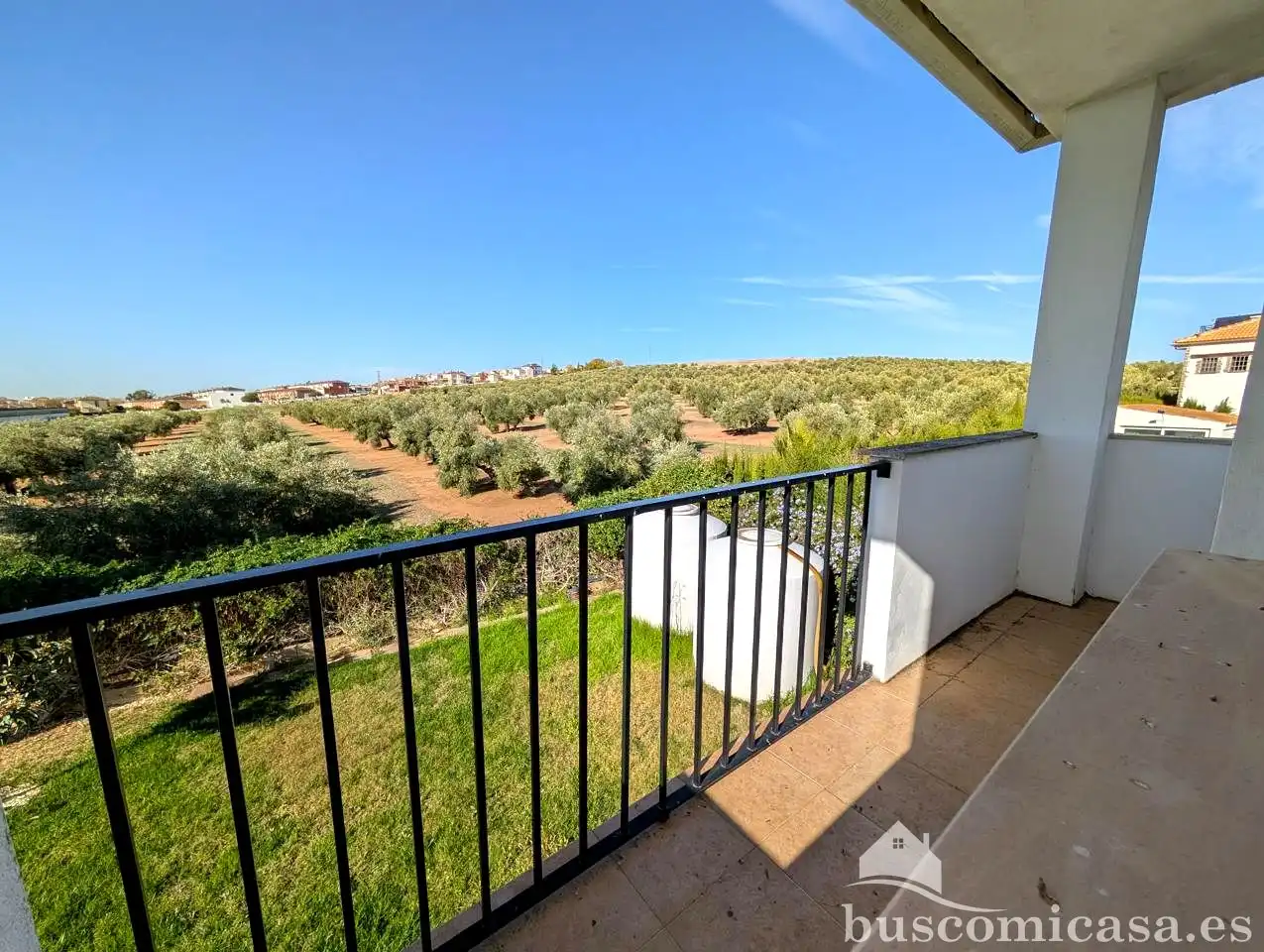 Terrassa de Finca rústica en venda en Linares amb Aire condicionat, Calefacció i Jardí privat