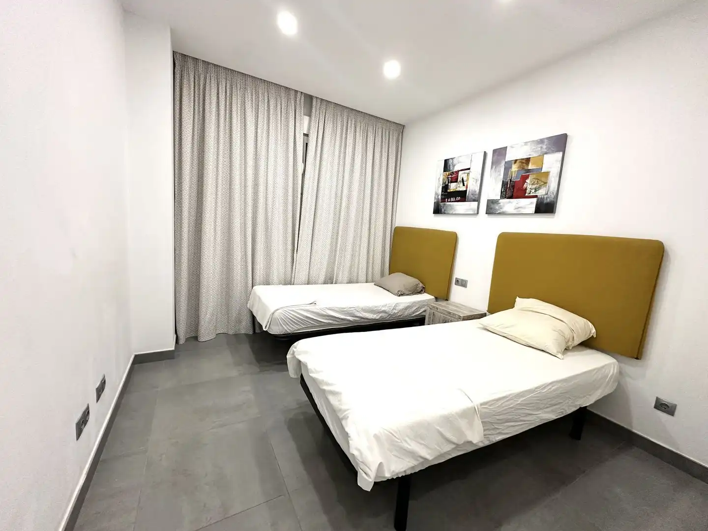 Bedroom of Ground floor for sale in Marbella  with Air Conditioner, Terrace and Internet