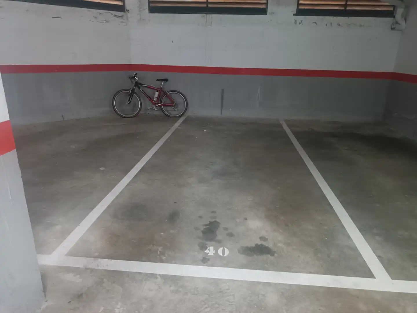 Parking de Dúplex en venta en Deltebre con Aire acondicionado, Calefacción y Terraza