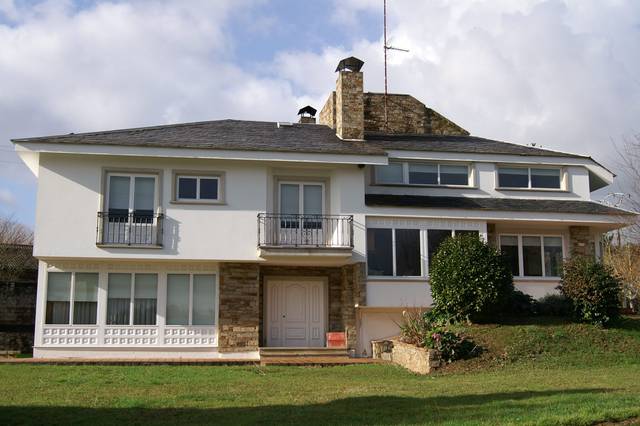 Casa-chalet en Venta en N/A en Bergondo