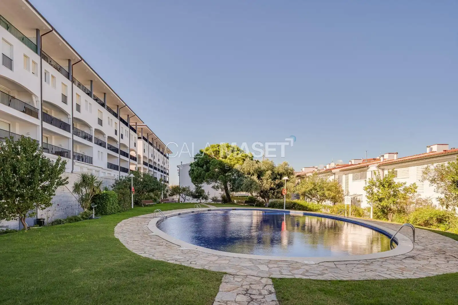 Piscina de Dúplex en venda en Castell d'Aro, Platja d'Aro i s'Agaró amb Calefacció, Jardí privat i Piscina