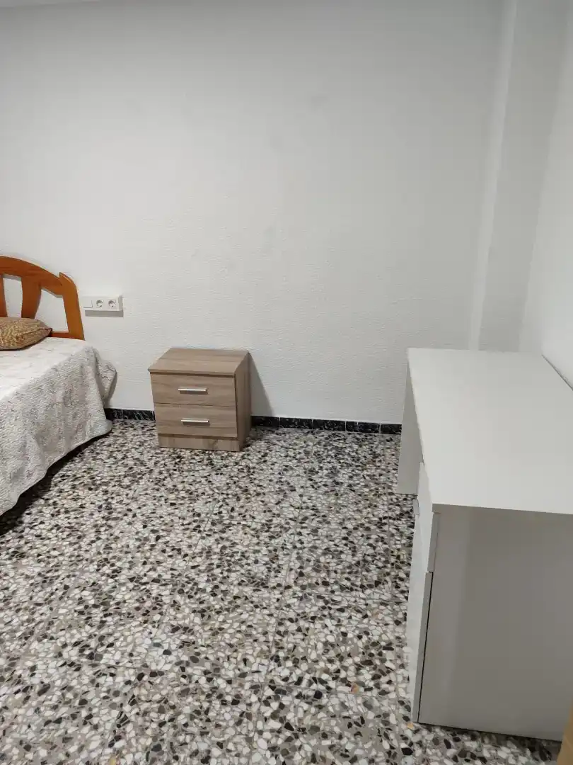Dormitori de Pis de lloguer en Elche / Elx amb Balcó